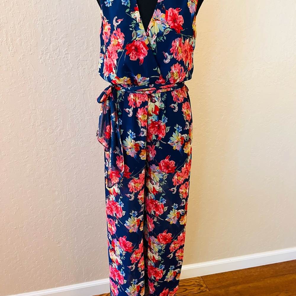 Miss Avenue Navy Floral‎ Jumpsuit